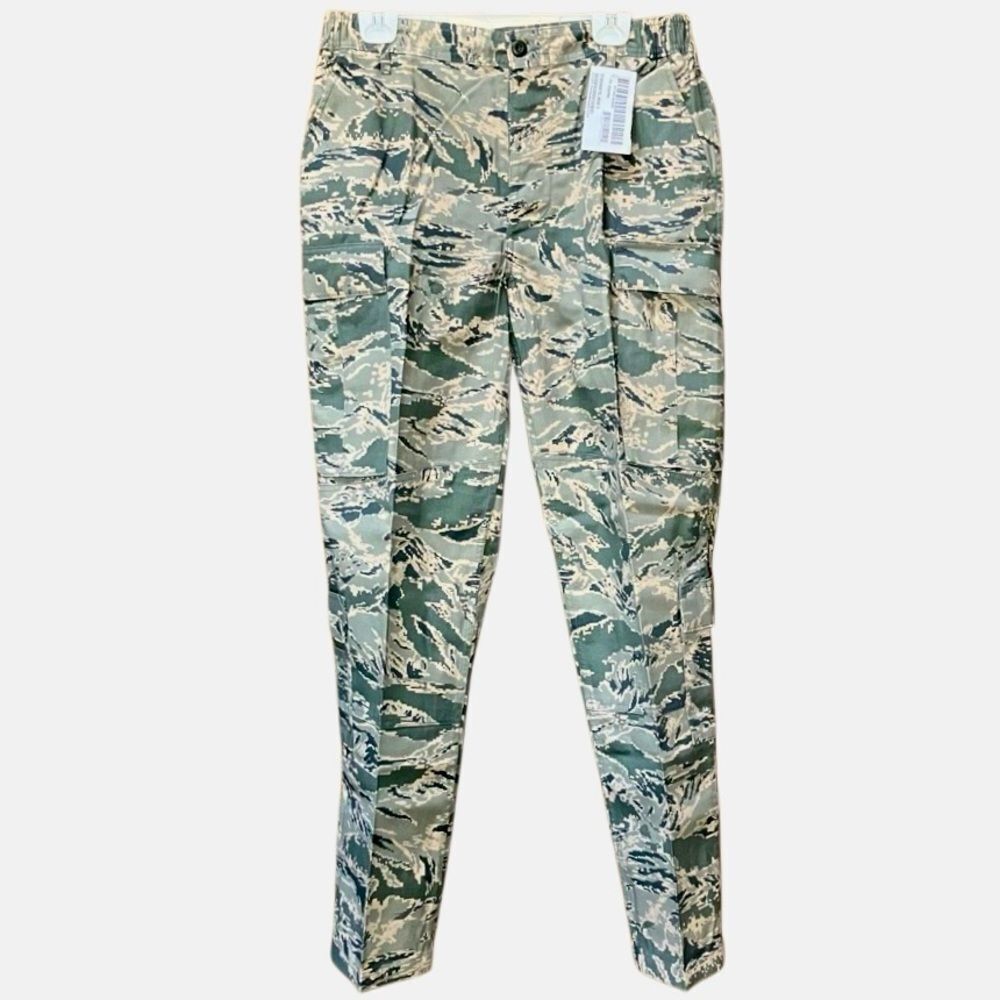 Digital Camouflage Cargo Utility Pants in Green/Tan Men’s Multiple Sizes